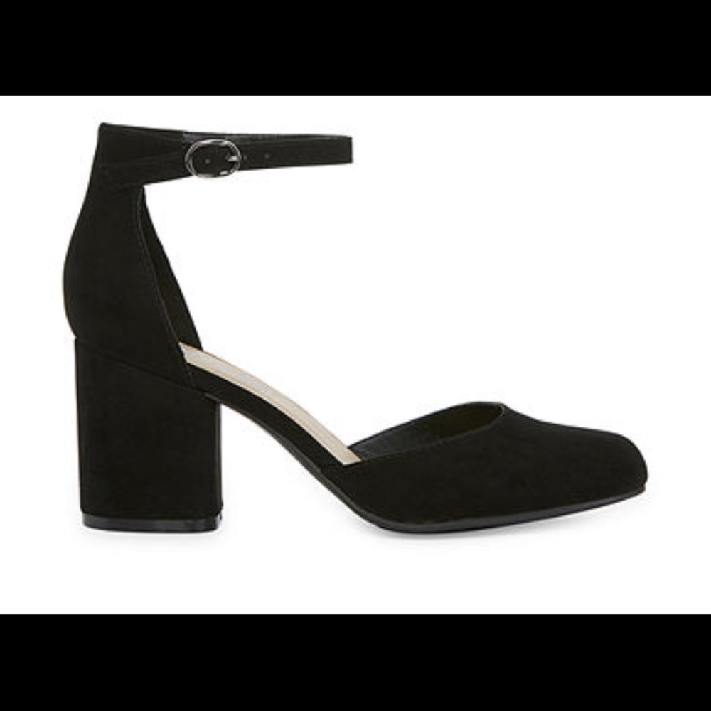 Women’s pumps NEW